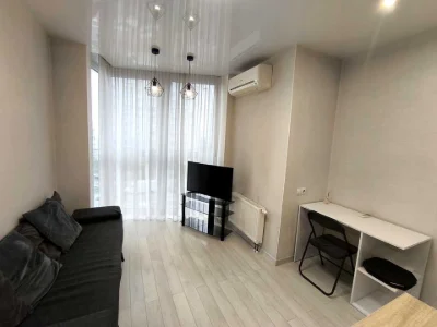 Apartment. Dragomannova st., Kyiv