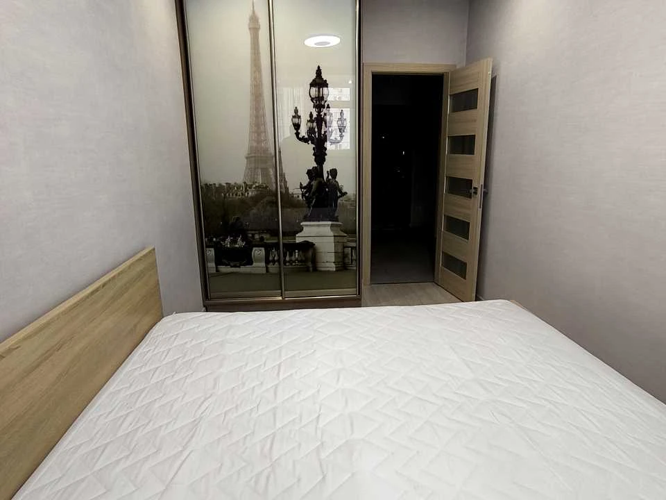 Apartment. Dragomannova st., Kyiv
