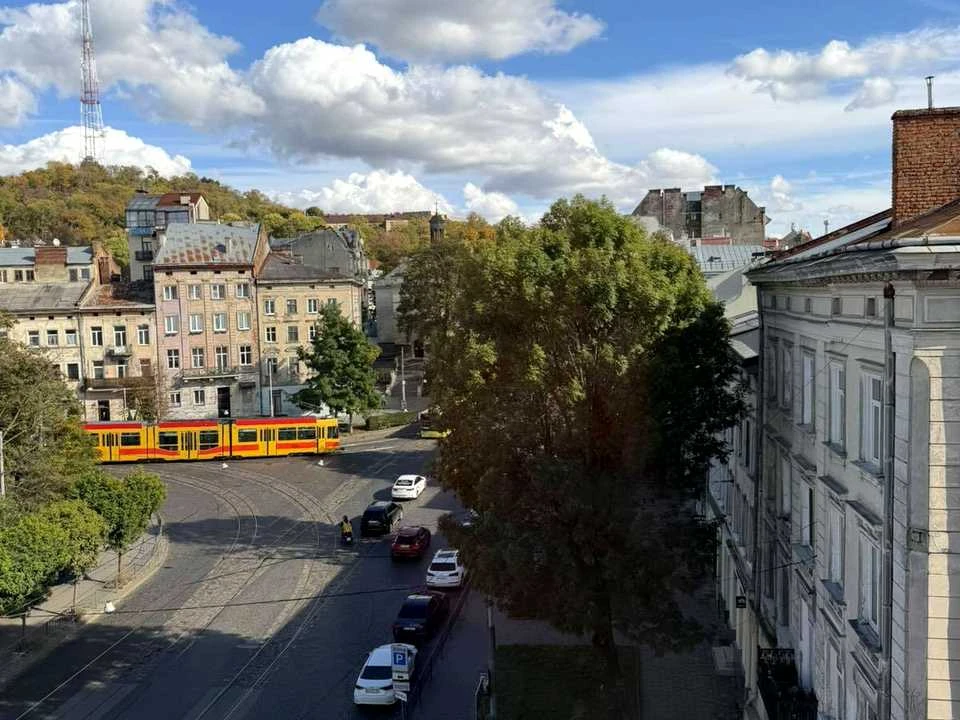 Apartment. Teatralna St.