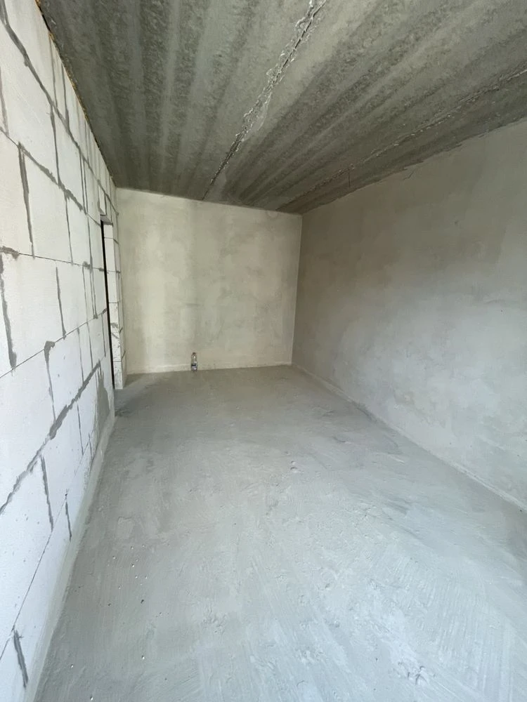 For Sale: 1-room apartment in the KNYAGININ residential complex, ready for renovation