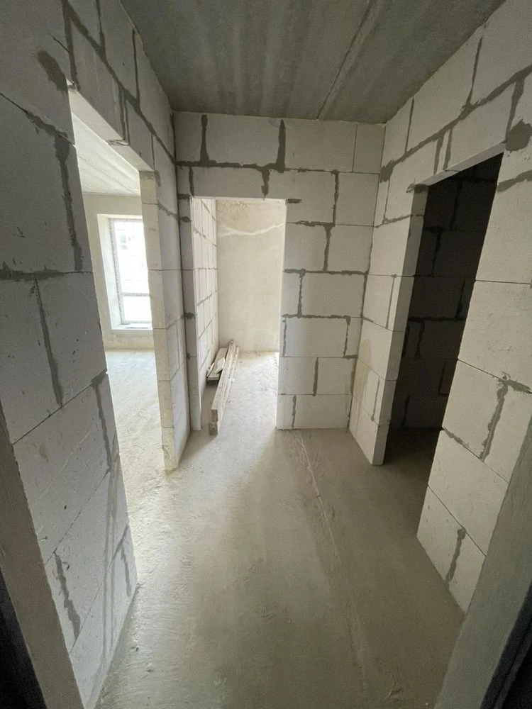 For Sale: 1-room apartment in the KNYAGININ residential complex, ready for renovation