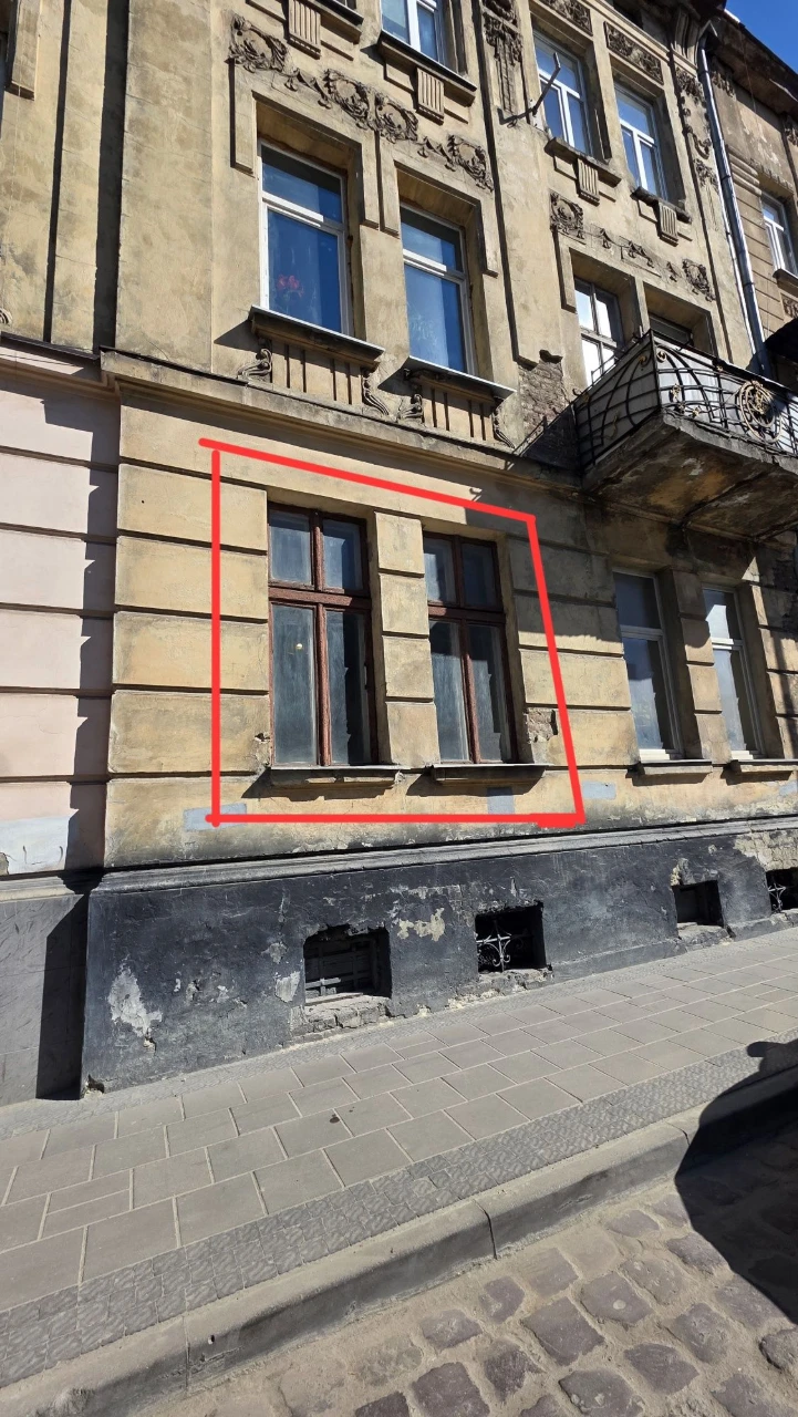 Продажа квартиры с собственным подвальником