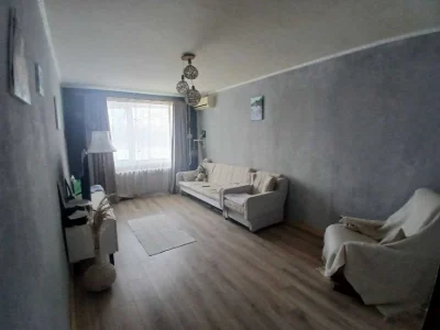 Three-room apartment for sale in Rogan | 1/5, 64 sq m, gas | Exclusive