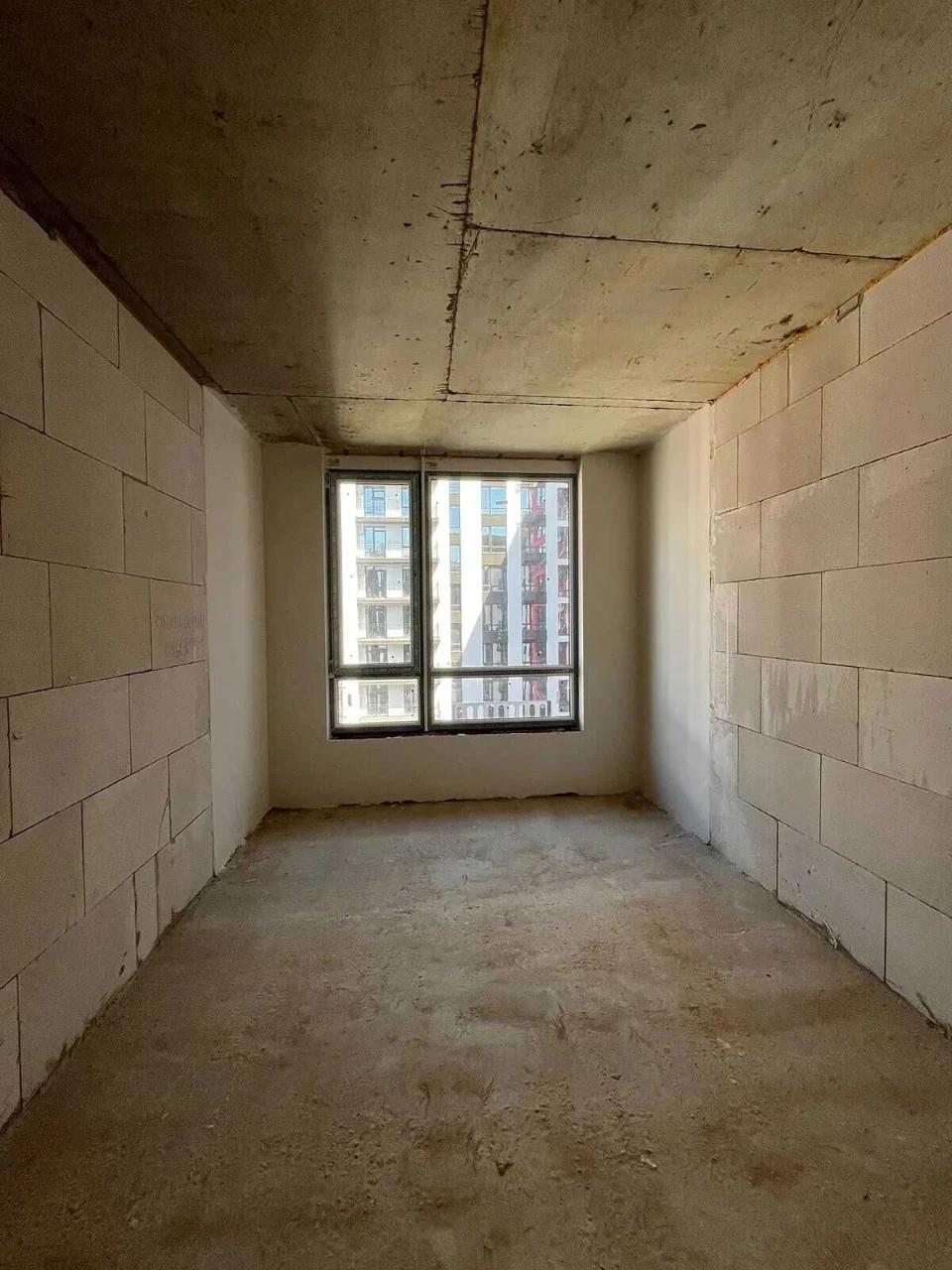 Apartment for sale near the LAKE