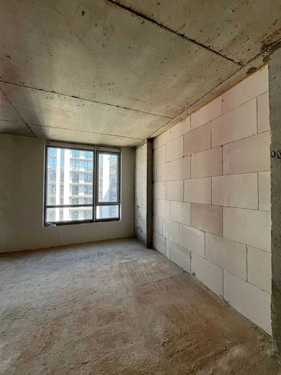 Apartment for sale near the LAKE