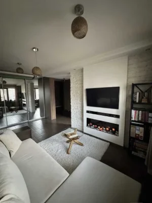 2-room apartment on Street Europiska with renovation in a brick building
