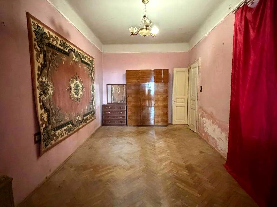 Квартира. Львів, Михайла Щепкіна вул.