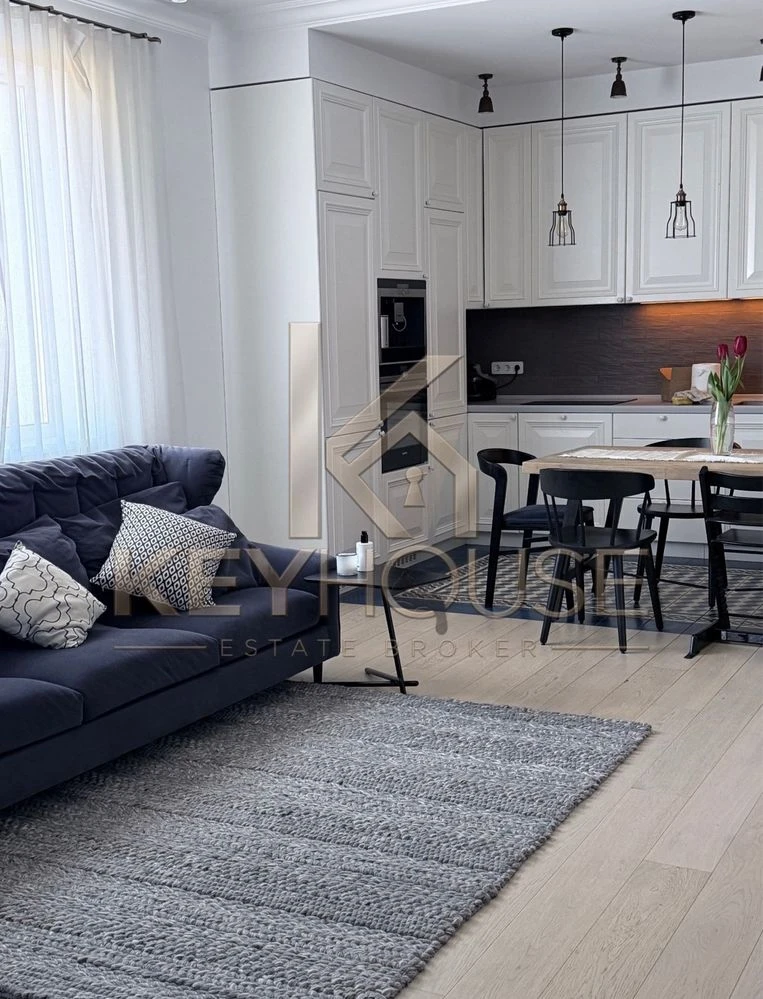 Продам 3-кімнатну квартиру • 102м2 • ЖК "Монте Плаза"• Проспект Науки, 23 Августа• Гене