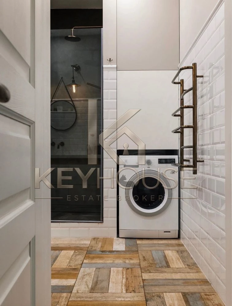 Продам 3-кімнатну квартиру • 102м2 • ЖК "Монте Плаза"• Проспект Науки, 23 Августа• Гене