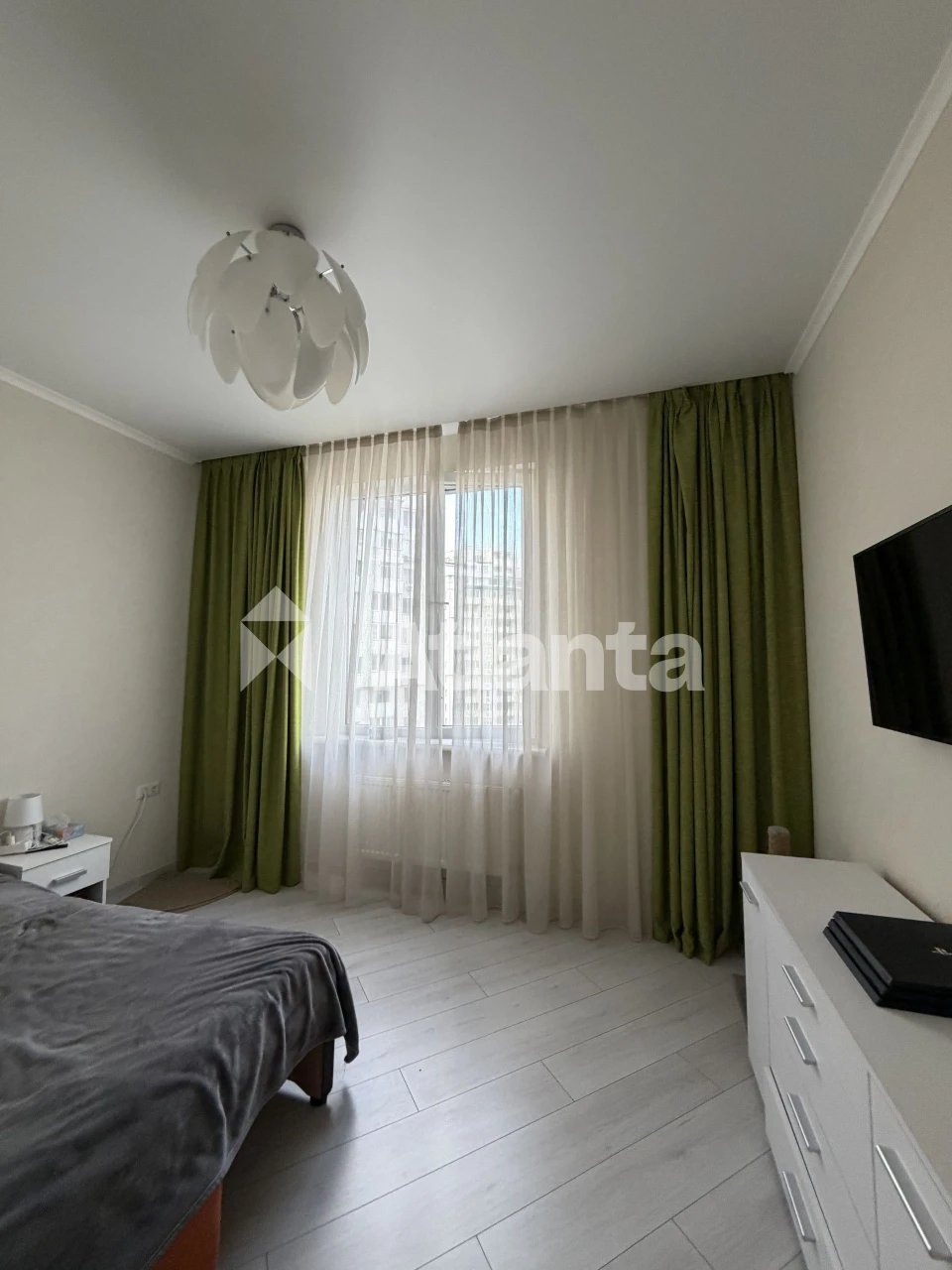 Altaiir! 2-room apartment 74 sq.m with renovation in the middle