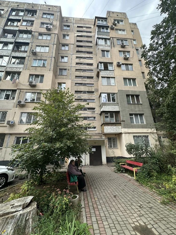 Світла 3-кімнатна квартира на Ярослава Мудрого, чешка, 2
