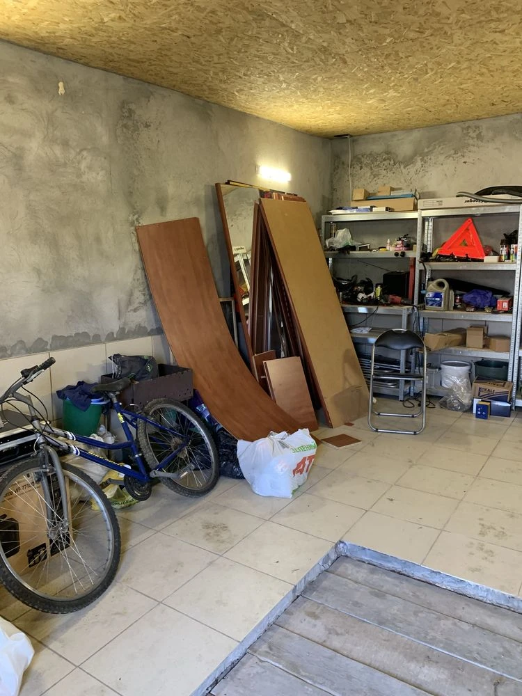 Продаж гаражу з ямою і підвалом на Раково