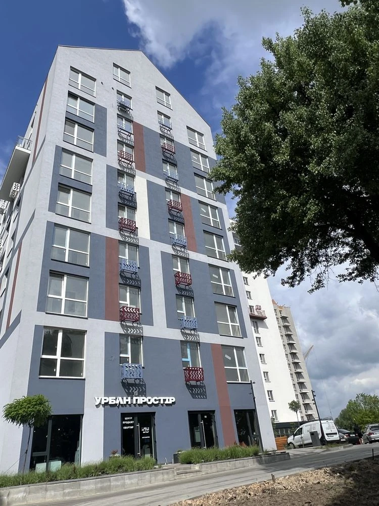 One-bedroom apartment with a studio kitchen and walk-in closet | New construction