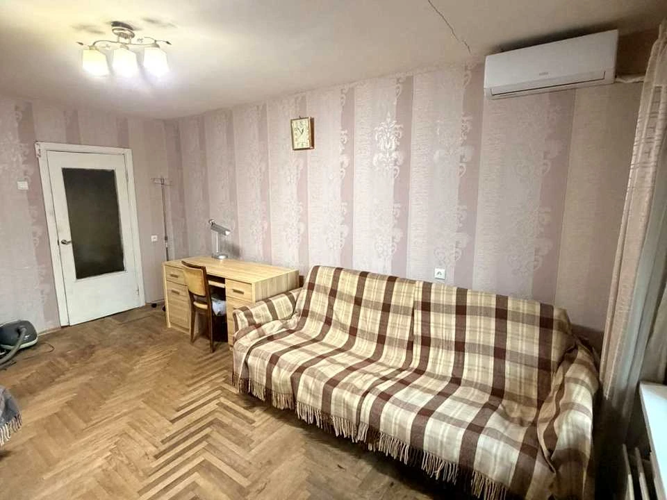 Apartment. Irpinская St.