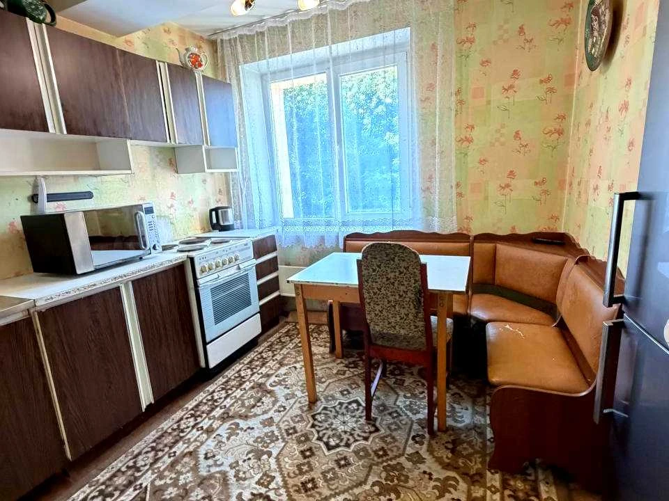 Apartment. Lesya Kurbaса Street