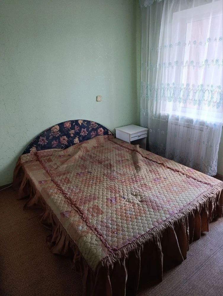 Sale of a 3-room apartment at Red Linden Street (Mayakovskiy)
