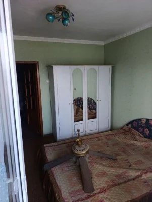 Sale of a 3-room apartment at Red Linden Street (Mayakovskiy)