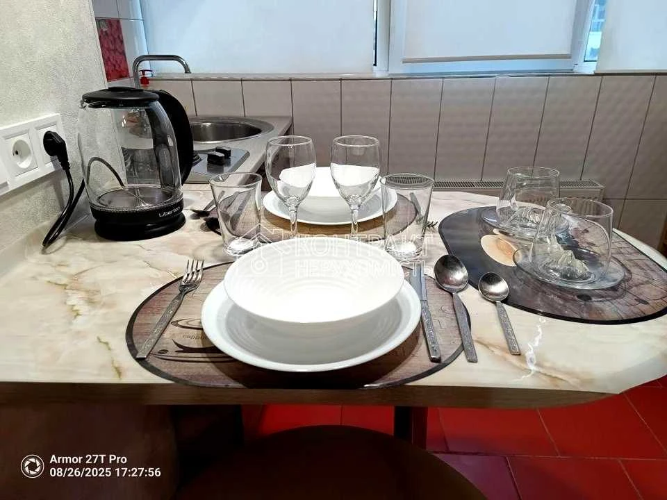 Apartment. Шевchenkivsky Prospekt