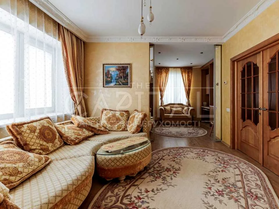 House. Kyiv, Bogatyrska