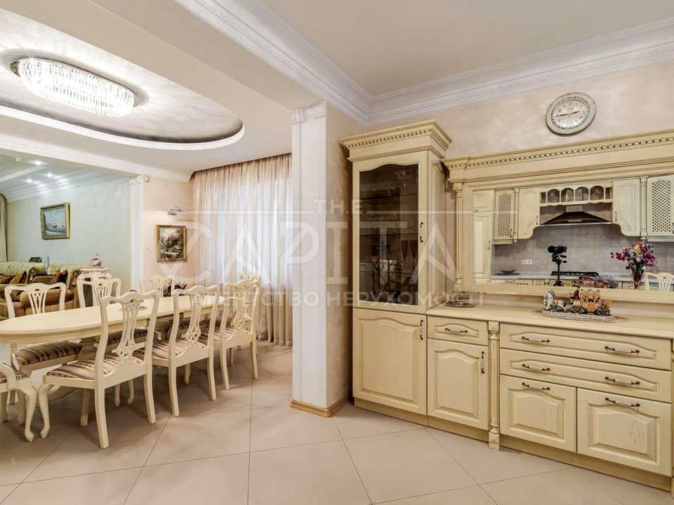 House. Kyiv, Bogatyrska