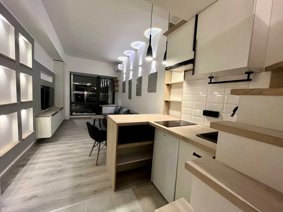 Apartment. Kyiv, Lower Val street.