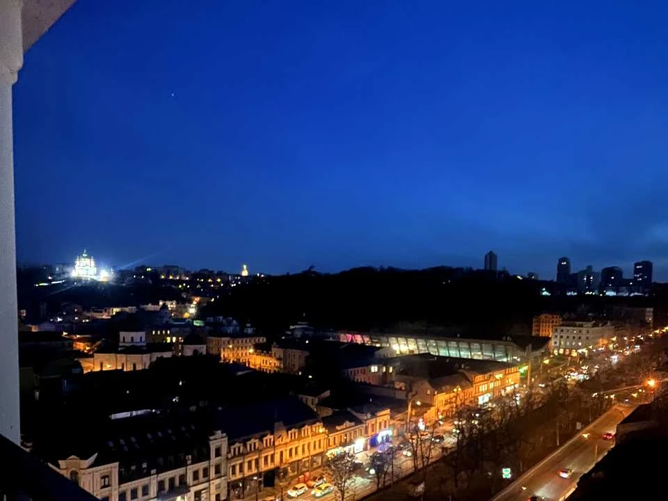 Apartment. Kyiv, Lower Val street.