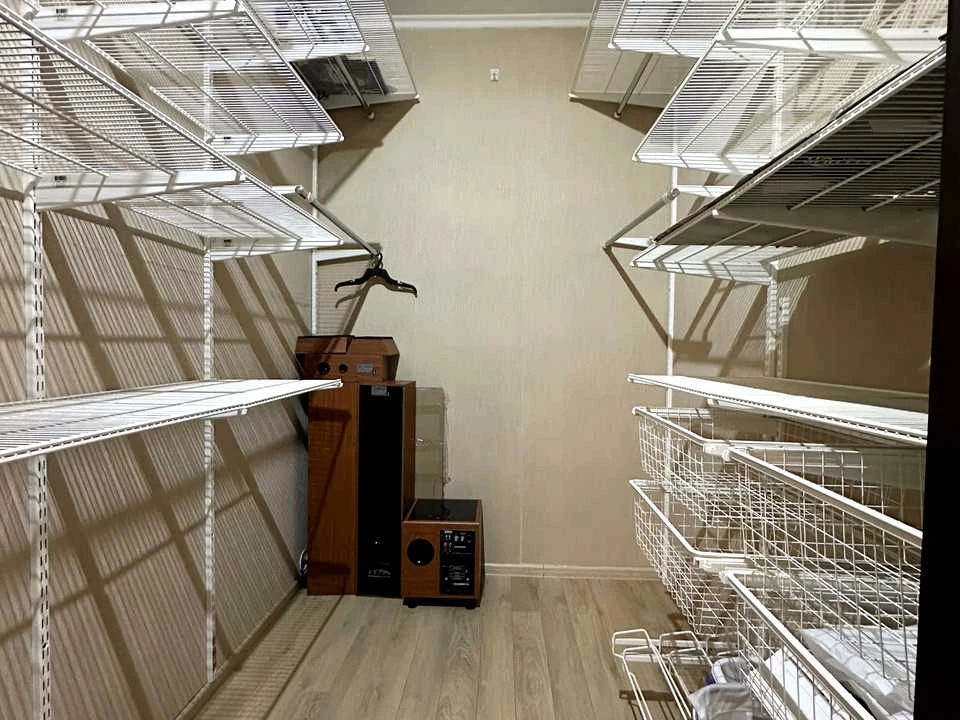 Apartment. Holosiivska Street, Kyiv