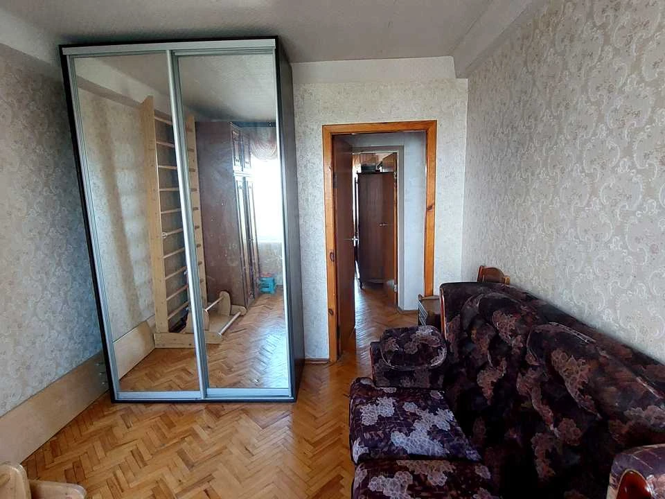 Квартира. Київ, Кирилівська вул.