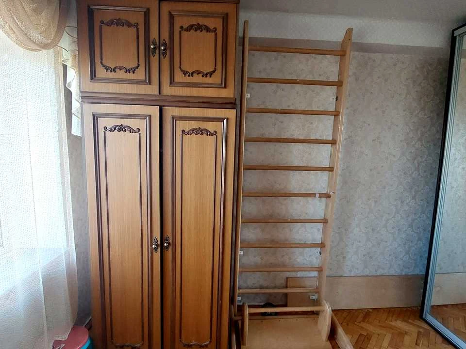 Квартира. Київ, Кирилівська вул.