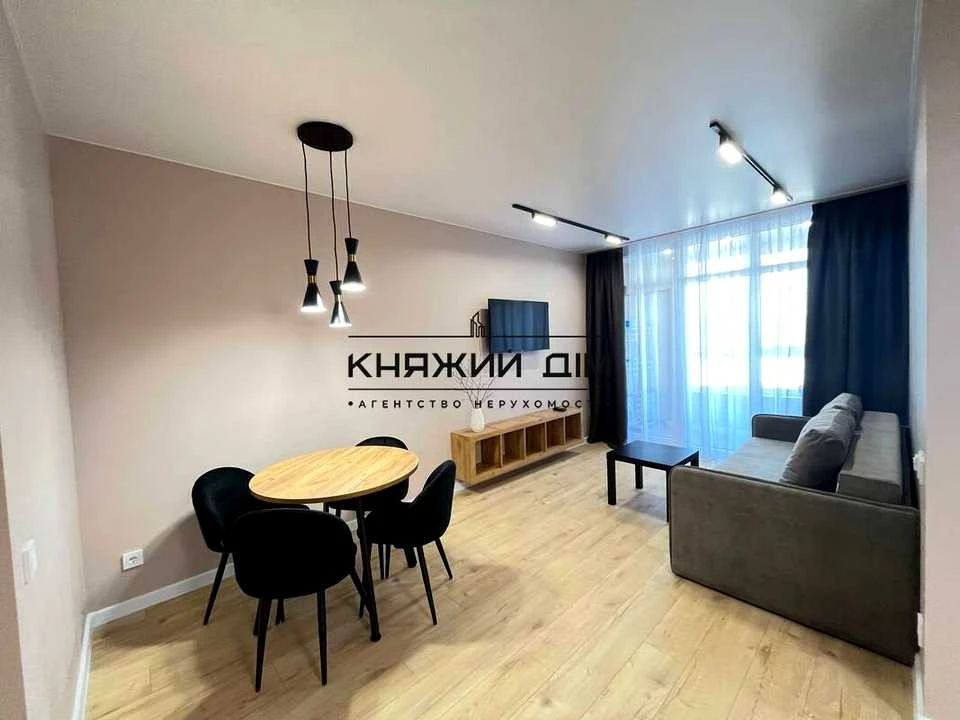 Квартира. Київ, Дніпровська набережна вул.