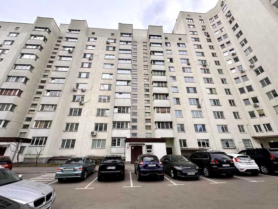 Apartment. Mykoly Khvyliovy Street, Kyiv