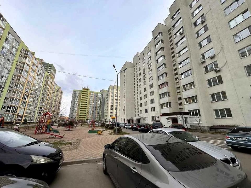 Apartment. Mykoly Khvyliovy Street, Kyiv