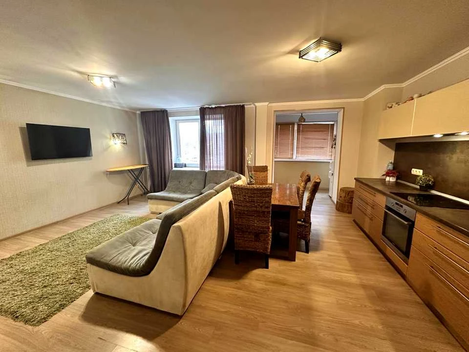 Apartment. Mykoly Khvyliovy Street, Kyiv