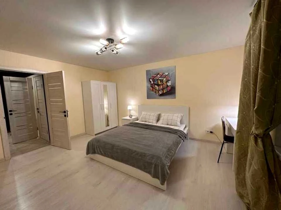 Apartment. Address: Antonovicha Avenue, Kyiv
