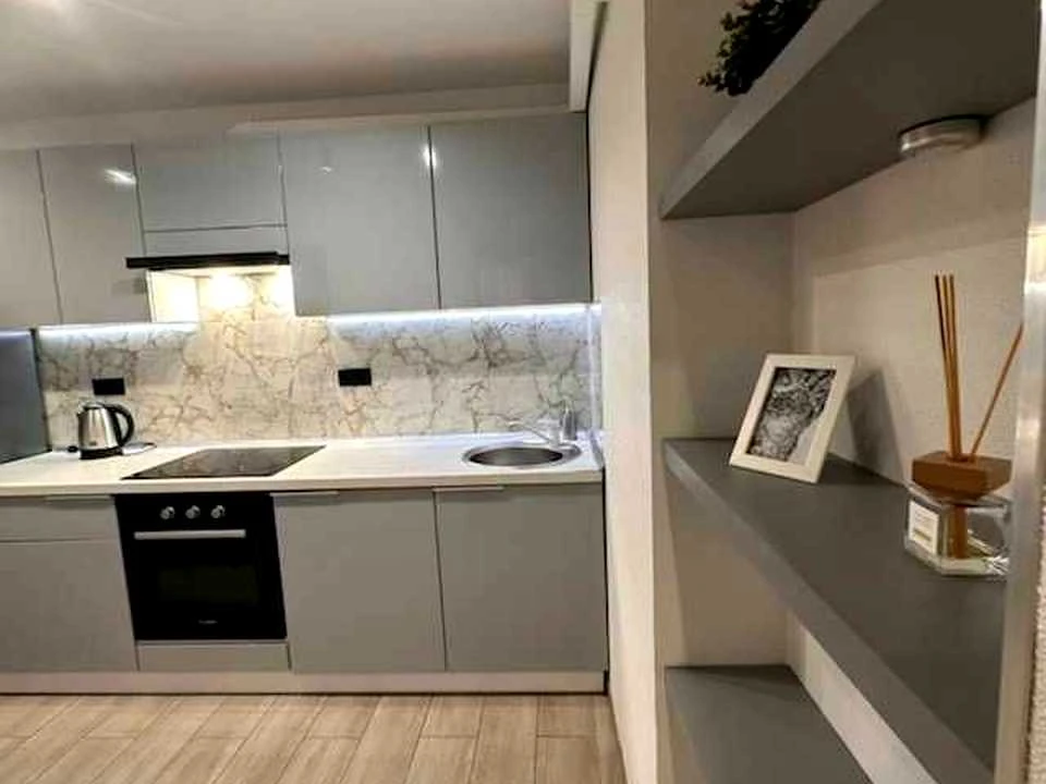 Apartment. Address: Antonovicha Avenue, Kyiv