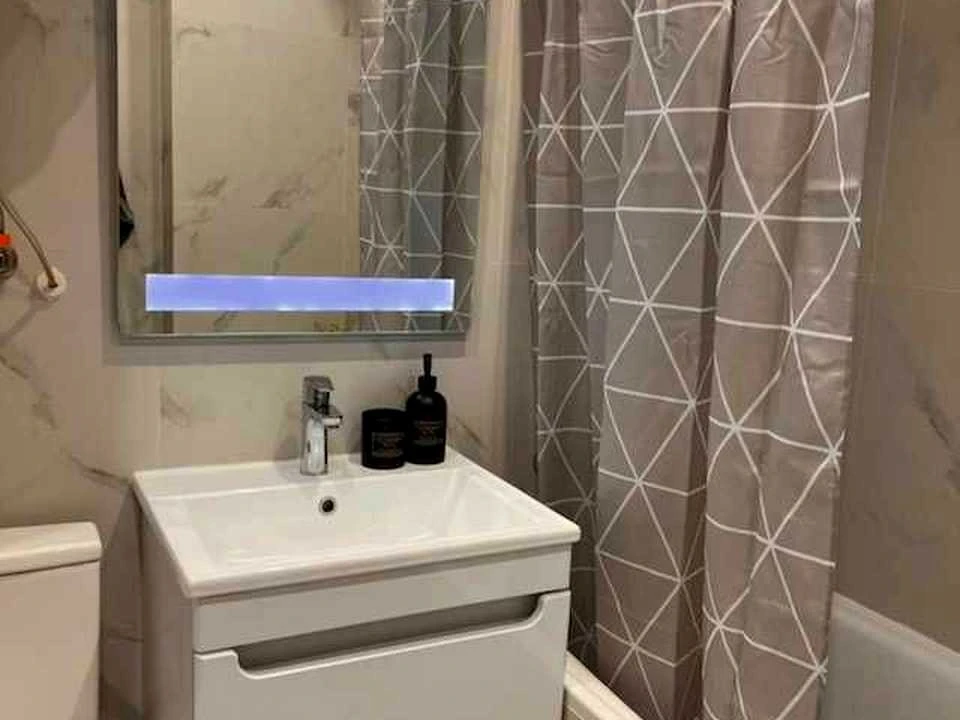 Apartment. Address: Antonovicha Avenue, Kyiv