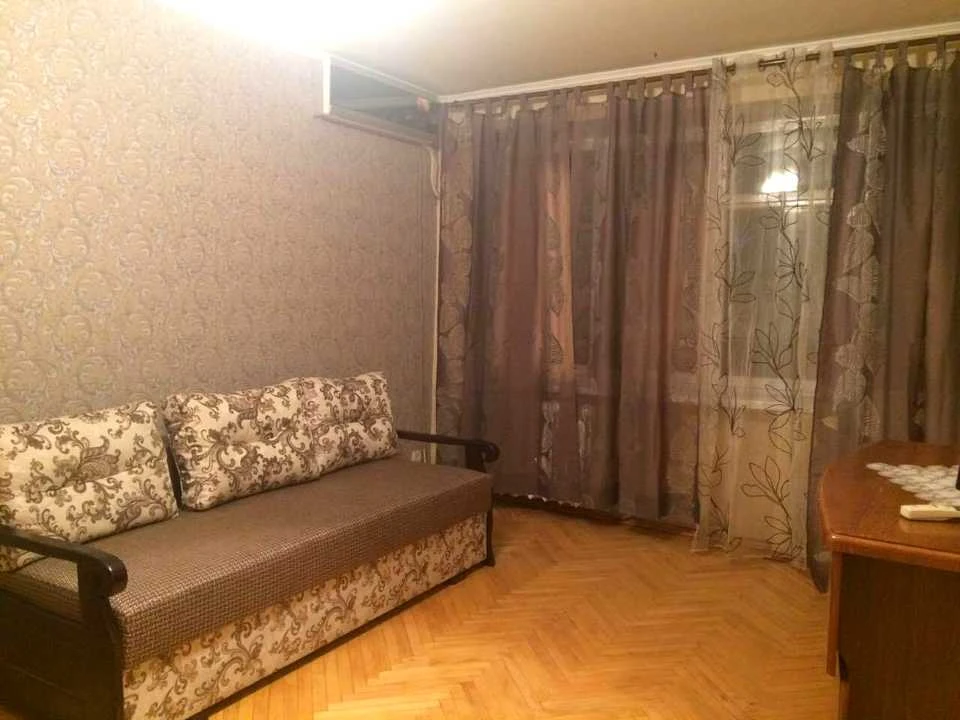 Квартира. В'ячеслава Чорновола, 33/30, Київ