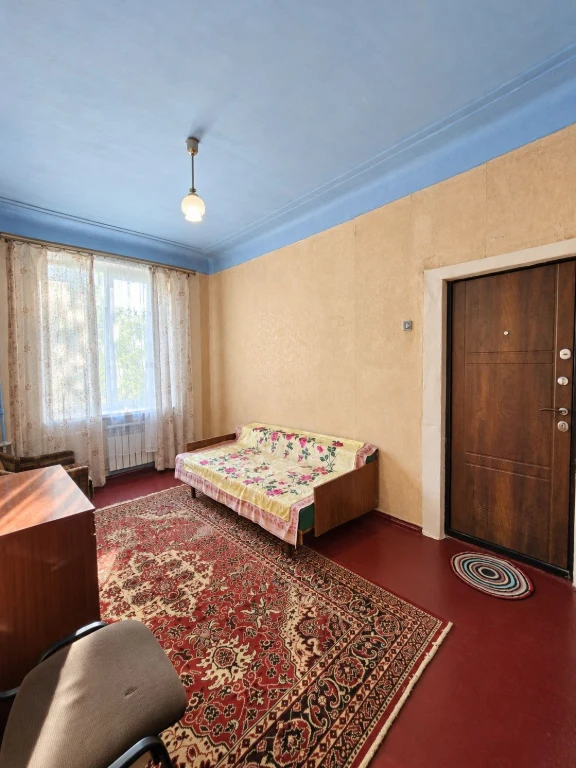 Світла частина квартири в цегляному будинку — 11 000 $, без