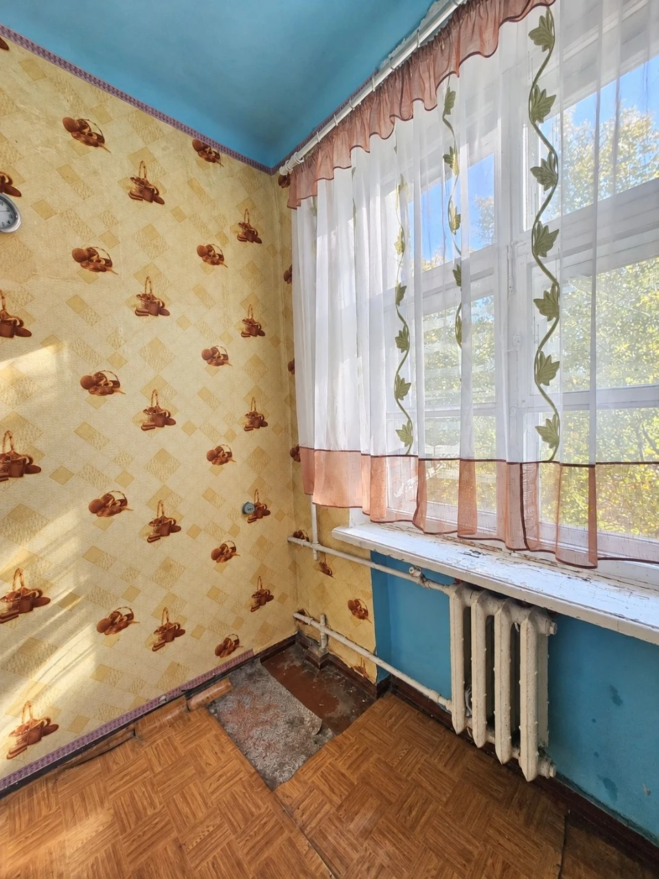 Світла частина квартири в цегляному будинку — 11 000 $, без