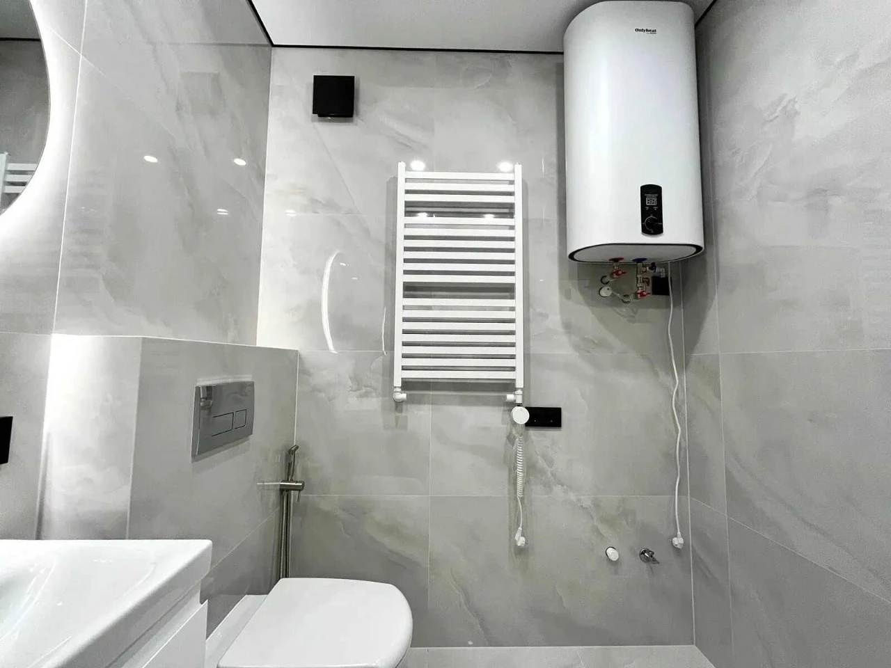 One-bedroom apartment near the river in a modern Comfort Park residential complex
