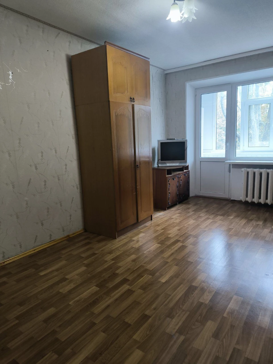 Продам двокімнатну квартиру в Мотелі/Алмазний