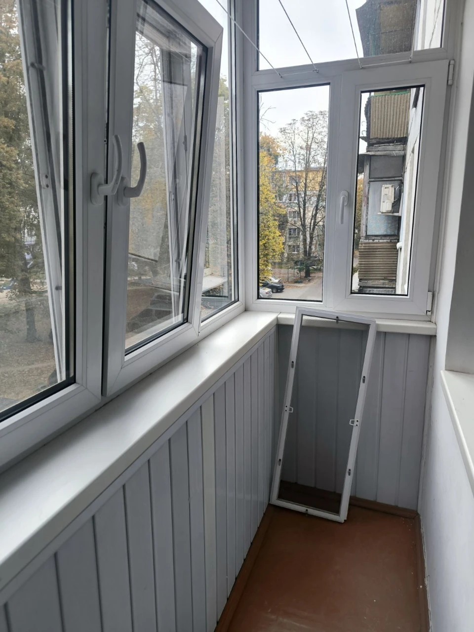 Продам двокімнатну квартиру в Мотелі/Алмазний