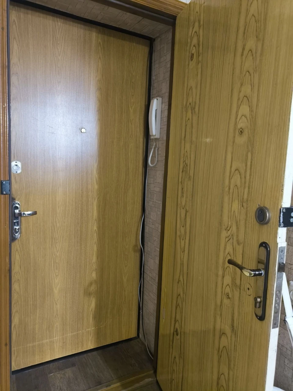 Продам двокімнатну квартиру в Мотелі/Алмазний