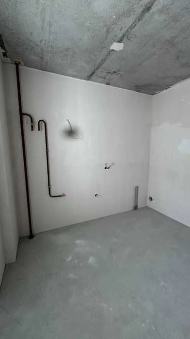 ЖК Пелюстковий, 41 м², средний этаж, сданный дом, переуступ