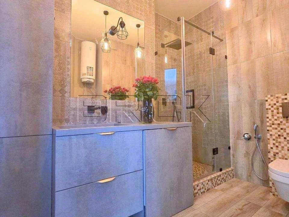 Apartment. Kyiv, Saperne Pole st.