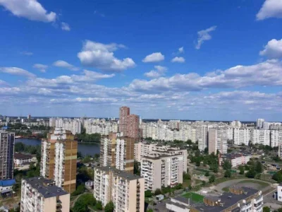 Квартира. Київ, Драгоманова вул.