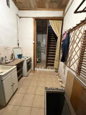 2 room apartment in an Austrian building on Moroz Street