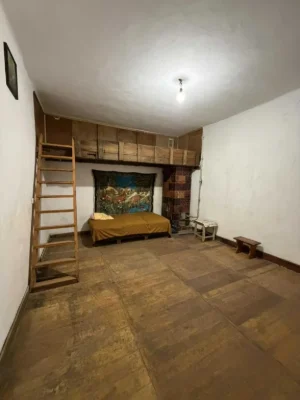 2 room apartment in an Austrian building on Moroz Street