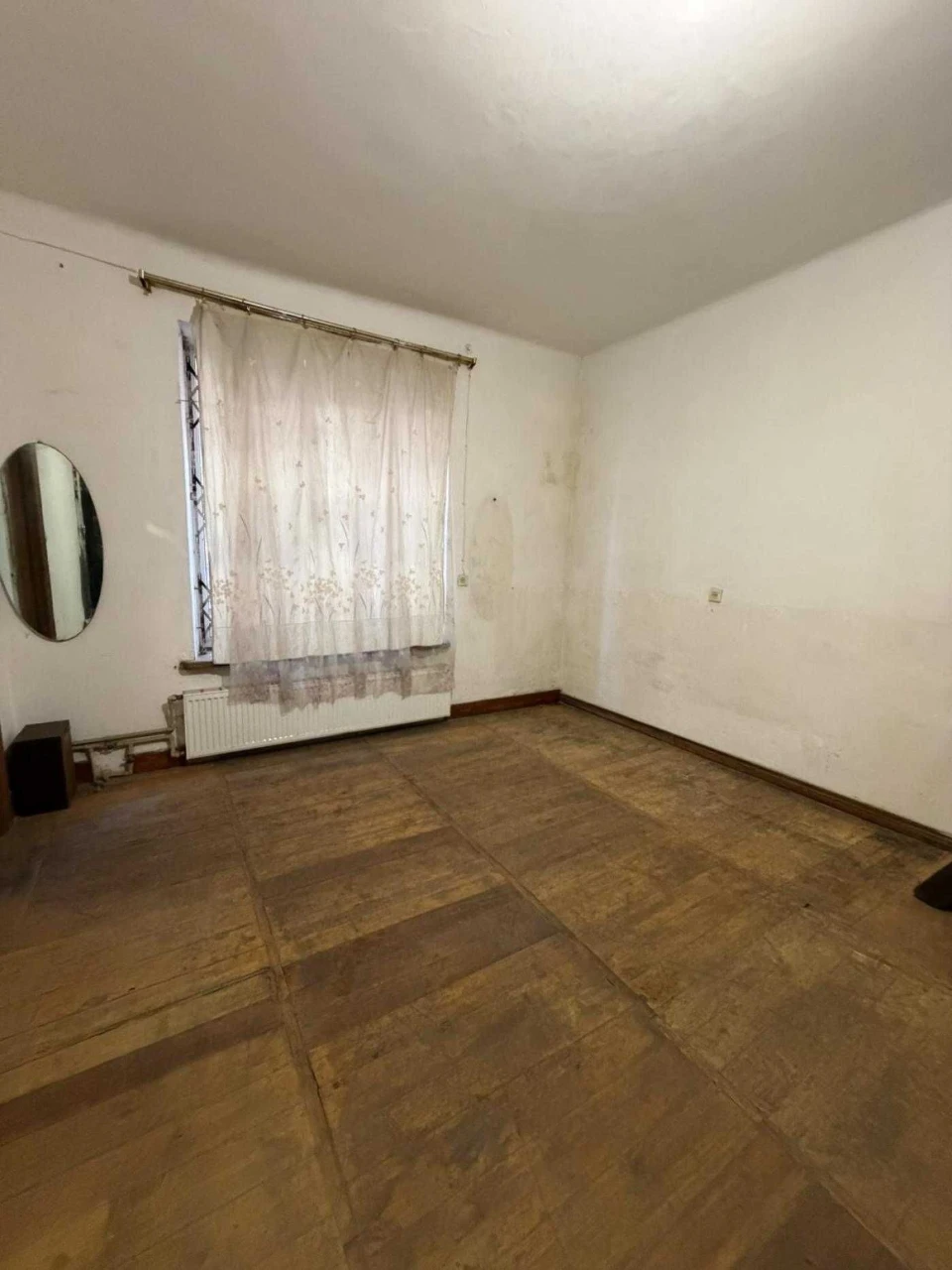 2 room apartment in an Austrian building on Moroz Street