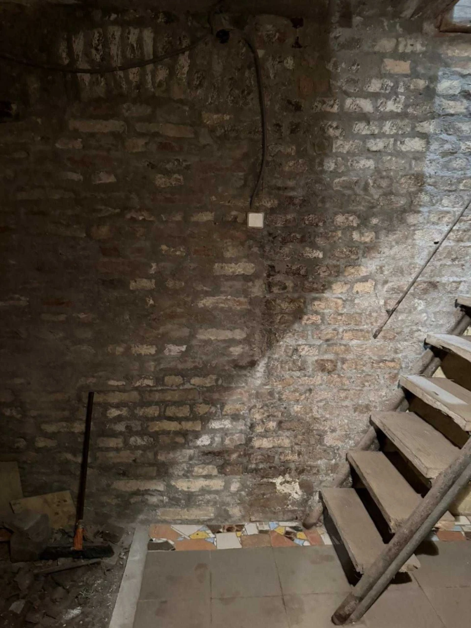 2 room apartment in an Austrian building on Moroz Street